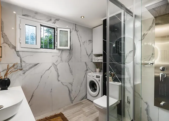 Pool Apartments, Elena & Maria By Konnect Appartement