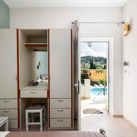 Apartmán Pool Apartments, Elena & Maria By Konnect Ipsos