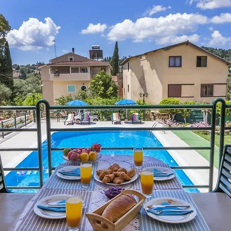 Pool Apartments, Elena & Maria By Konnect *