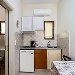 Pool Apartments, Elena & Maria By Konnect Апартаменты *
