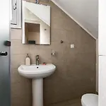 Pool Apartments, Elena & Maria By Konnect