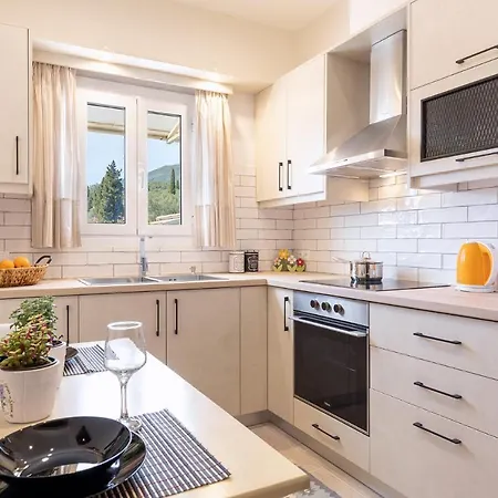 Pool Apartments, Elena & Maria By Konnect إيبسوس