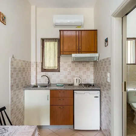 Pool Apartments, Elena & Maria By Konnect Appartement *