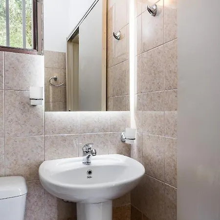 شقة Pool Apartments, Elena & Maria By Konnect