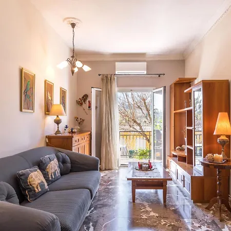 Pool Apartments, Elena & Maria By Konnect Appartement *