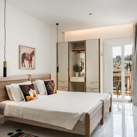 Pool Apartments, Elena & Maria By Konnect Apartament *