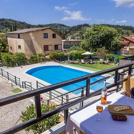 Διαμέρισμα Pool Apartments, Elena & Maria By Konnect